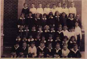 1931 1st Grade Class photo